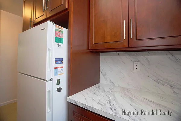 Rented by Norman Raindel, LREB | media 13