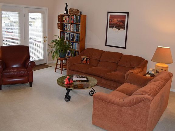 5th image of 12118 Belmont Park Cir
