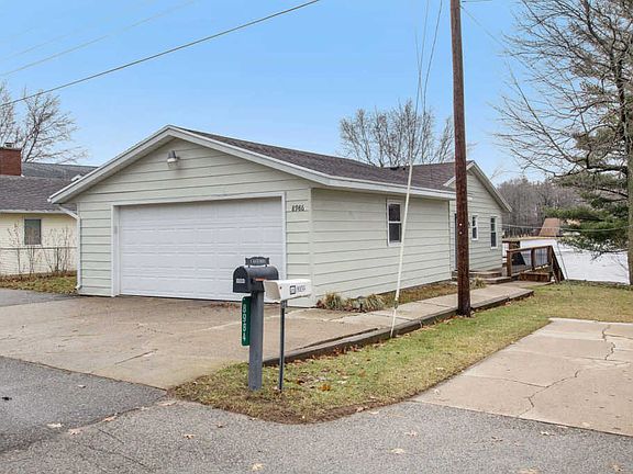 3rd image of 8986 Loveless Dr NE