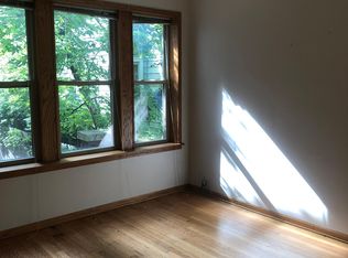 2539 N Central Park Ave #1, Chicago, IL 60647