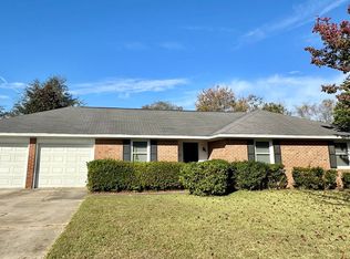20 Wilshire Ct, Sumter, SC 29154