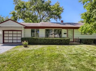 3203 Owl Dr, Rolling Meadows, IL 60008