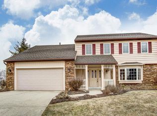 8814 Chimney Hill Pl, Fort Wayne, IN 46804