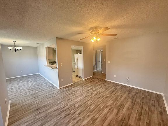3rd image of 417 Banana Cay Dr APT H