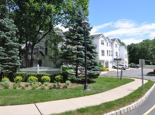 5 Caroline Foster Ct, Morristown, NJ 07960