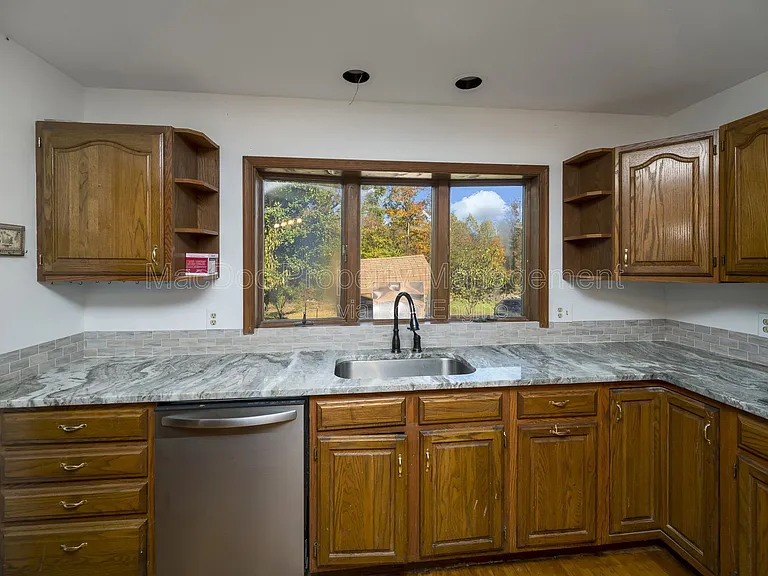 6709 Marye Rd — Photo 26
