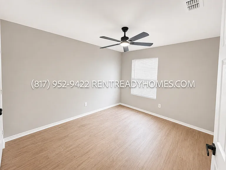 3405 Plantation Ln — Photo 14
