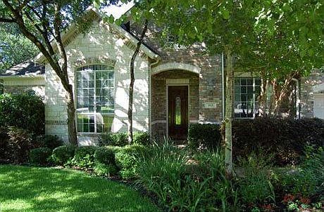 1st image of 1615 Mesa Verde Dr