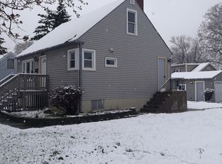 3093 S Scott St, Des Plaines, IL 60018