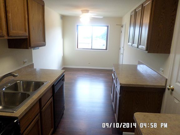 4th image of 767 Lippert Ln #1
