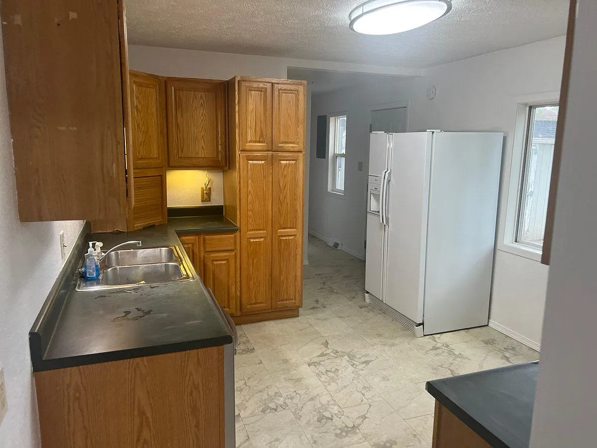 4 bed, 1015 sqft, $1,545 — Photo 4