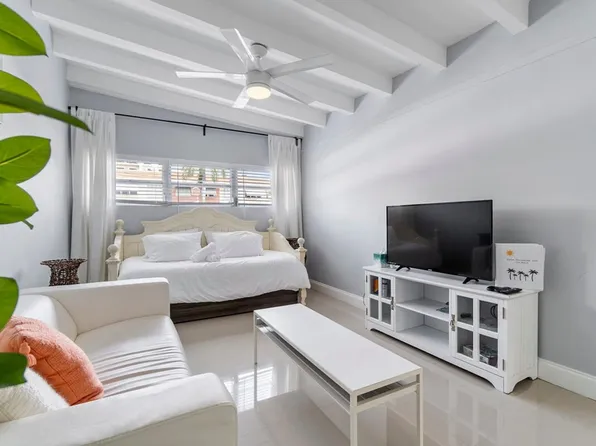 2407 NE 33rd Ave, Fort Lauderdale, FL