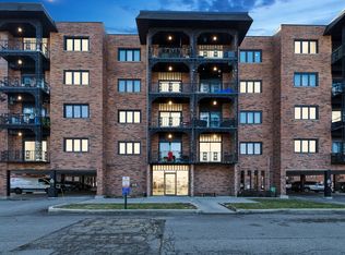 9355 Landings Ln UNIT 302, Des Plaines, IL