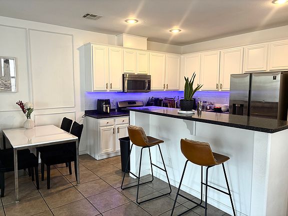 4th image of 6250 W Arby Ave Unit 222