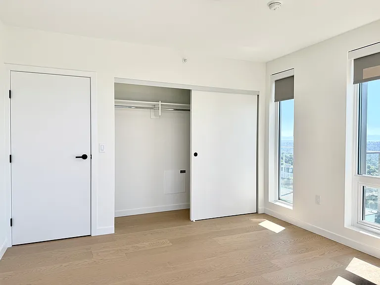 2488 Granville St — Photo 174