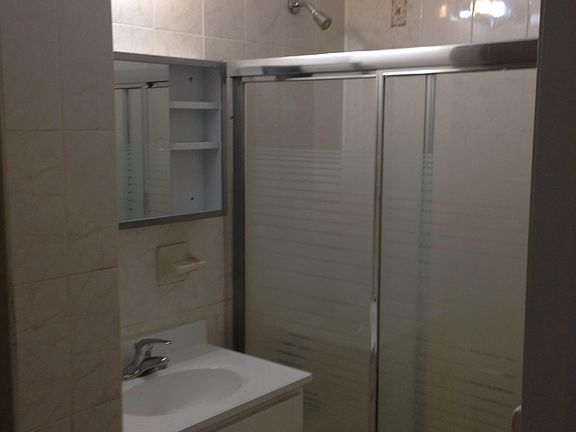 4th image of 4619 88th St APT 3C