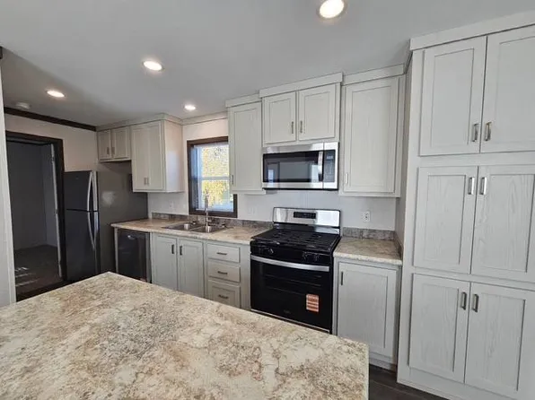 2101 3rd St NW Lot 617, Minot, ND 58703