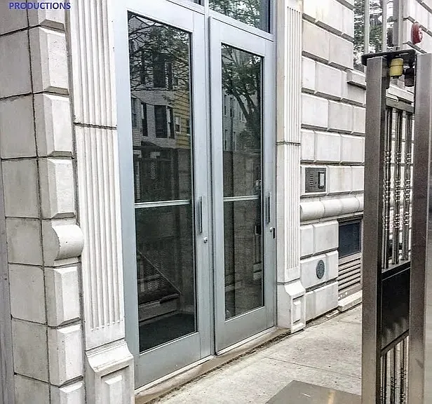 116 Calyer St #PHB — Photo 1