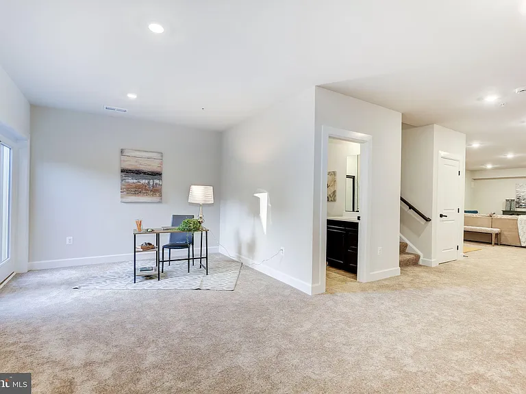 6547 Clubhouse Dr — Photo 77