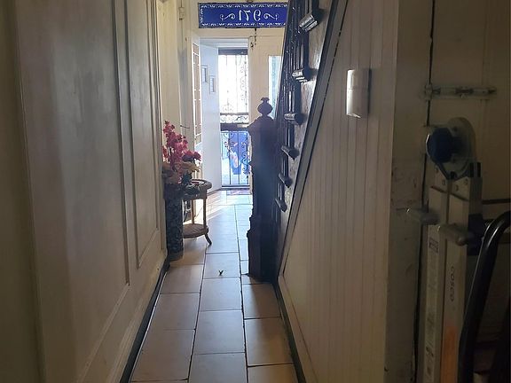 5th image of 971 Teller Avenue
