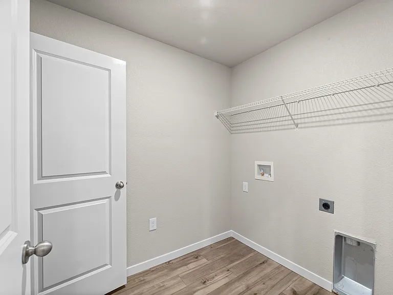 7810 Keebler Dr — Photo 16