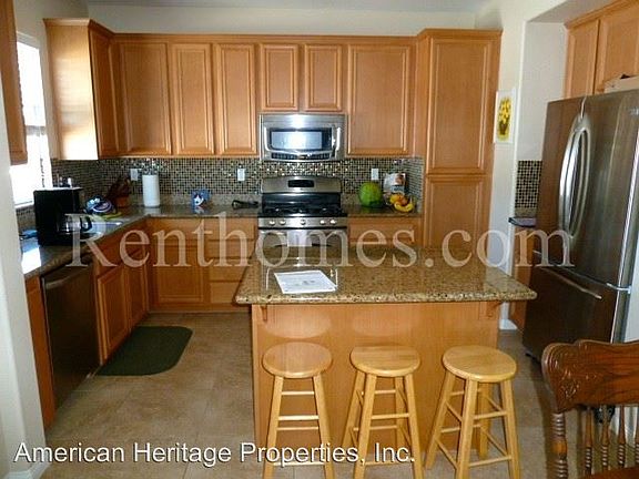 2nd image of 7370 La Mesita Pl Unit 2