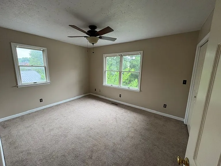 600 Schultz St — Photo 11