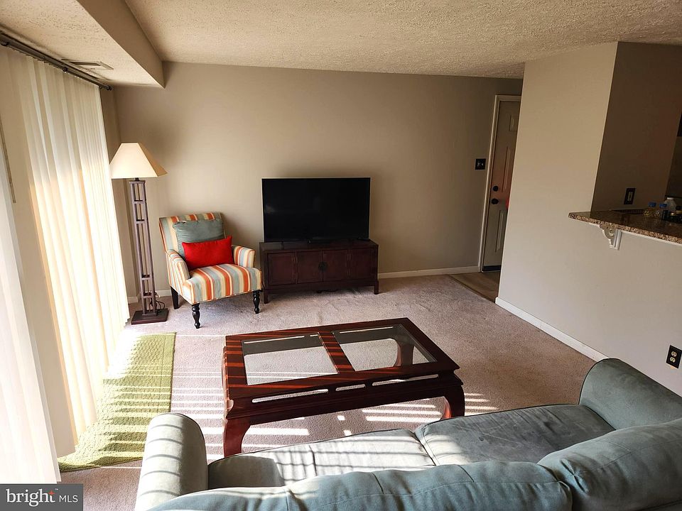 1st image of 150 Kenwood Dr