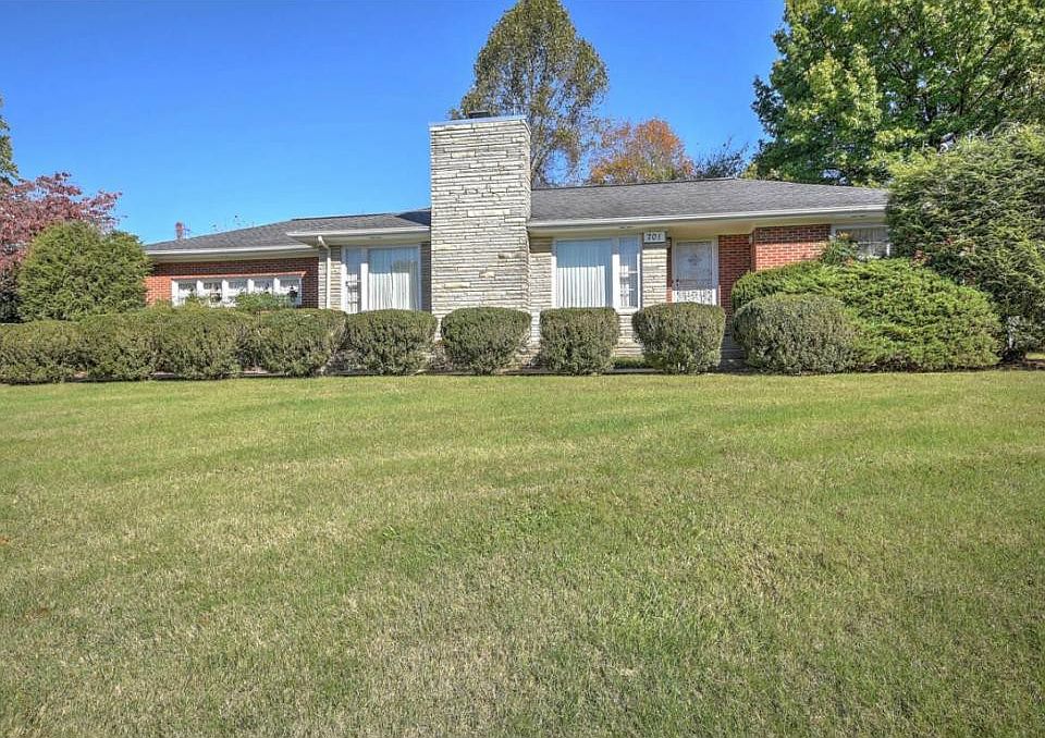 1st image of 701 Mountcastle Dr