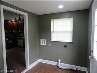 5th image of 4402 Mathews Ln