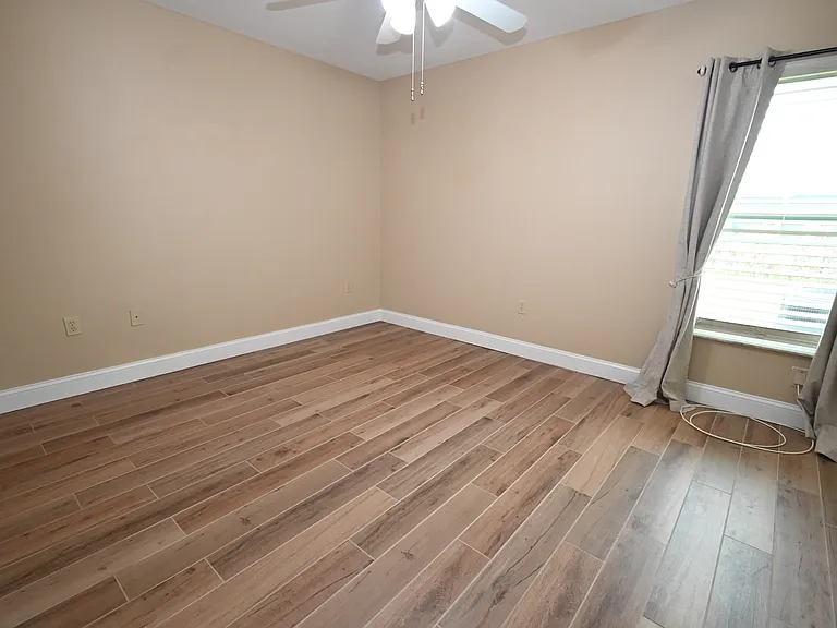 985 Quail Run — Photo 16