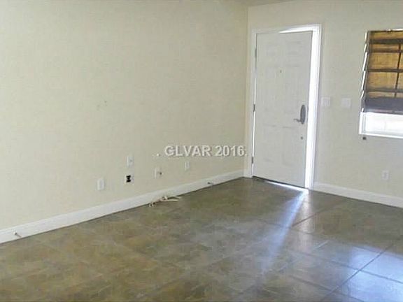 3rd image of 8627 Little Fox St