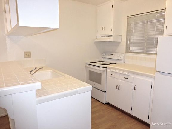 5th image of 1266 Stanyan St #1