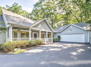 16411 Forest Gate Ln, Ballwin, MO 63011