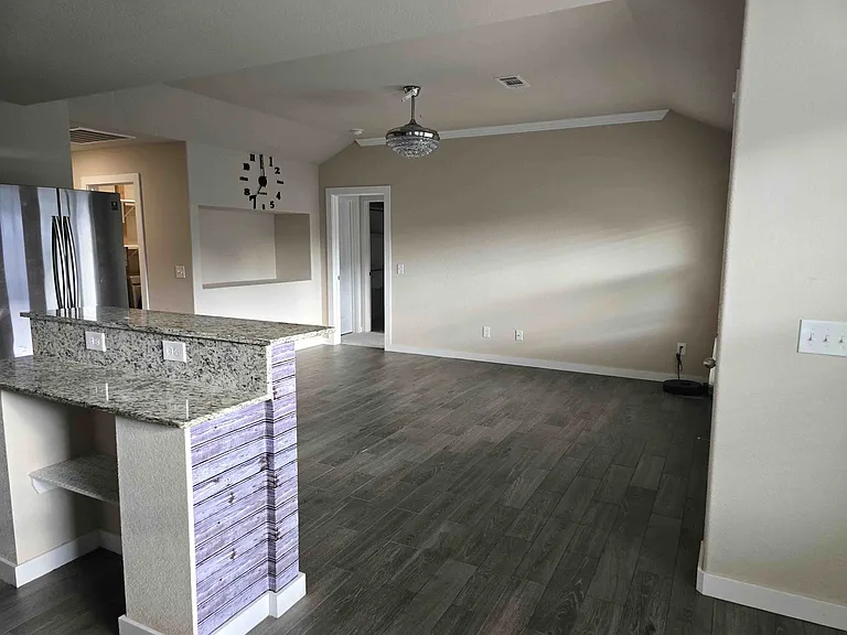 431 Red Robin St #431 — Photo 15