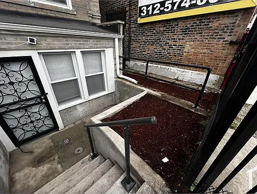 1307 S Kedzie Ave — Photo 20