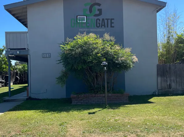 325 W H St, Oakdale, CA 95361