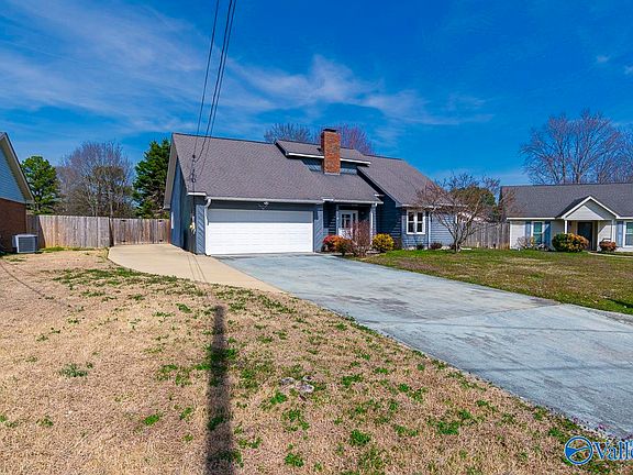 4th image of 604 Westbrook Dr SW