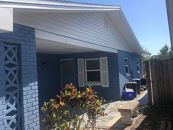3rd image of 829 E 16th Ave