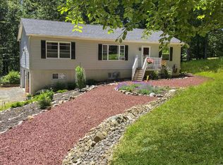 144 Vanauken Hill Rd, Milford, PA 18337