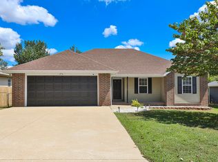 540 S Flint Ave, Bolivar, MO 65613