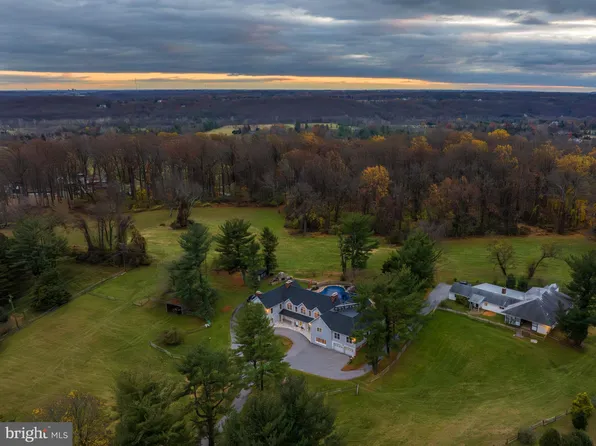 1008 Brooklandwood Rd, Lutherville Timonium, MD 21093