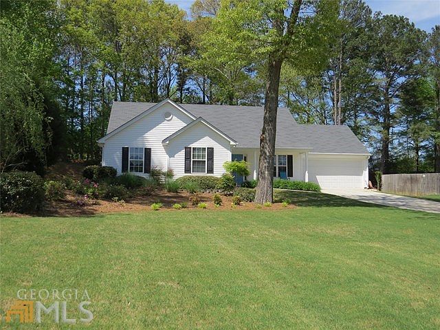 Beautifully landscaped front yard