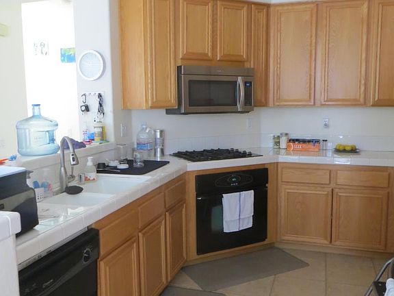4th image of 9837 Fieldthorn St