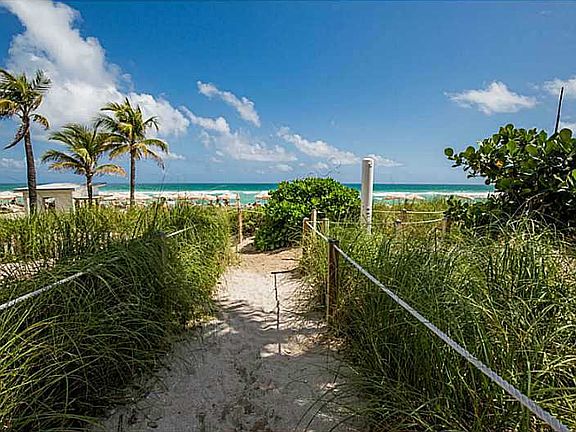 3rd image of 18101 Collins Ave APT 1005