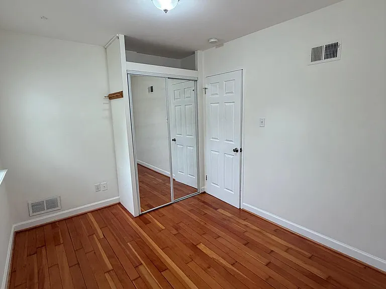5608 Tremont Dr — Photo 9