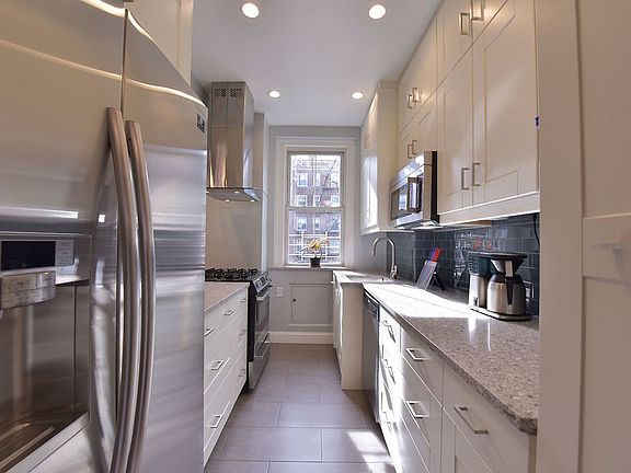 3rd image of 35-20 77th St APT 21