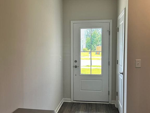 2nd image of 4119 Whitehouse St