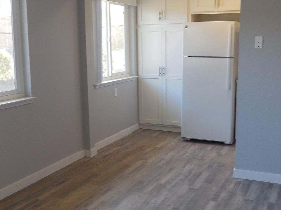 1st image of 324 Lincoln St APT 13