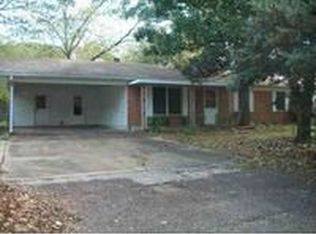 1100 Scenic Dr, Longview, TX 75604